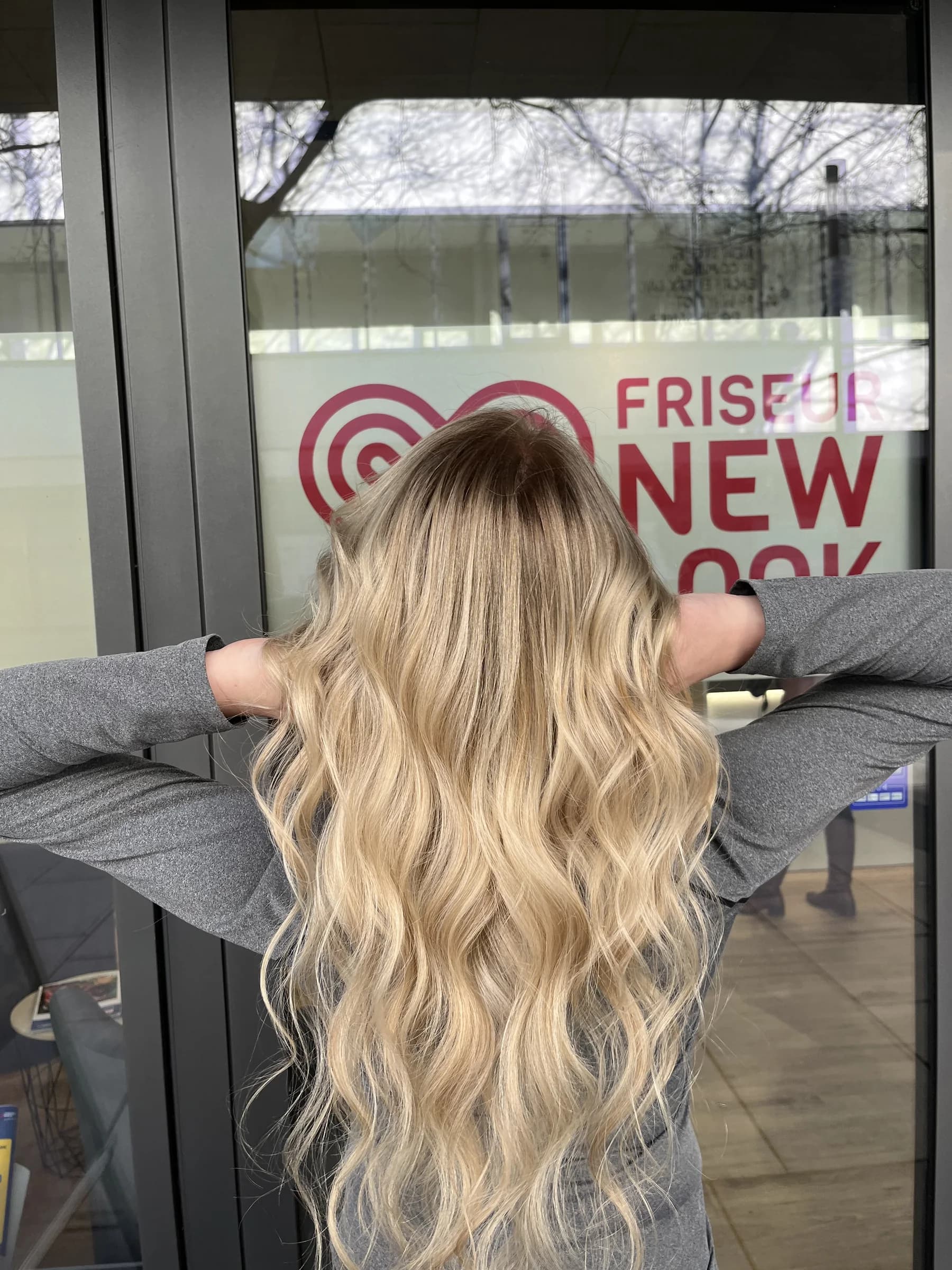 Blondes Haarergebnis bei Friseur New Look in Singen